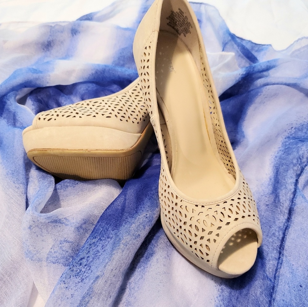 Peep Toe Mini Platform High Heels, Apt 9